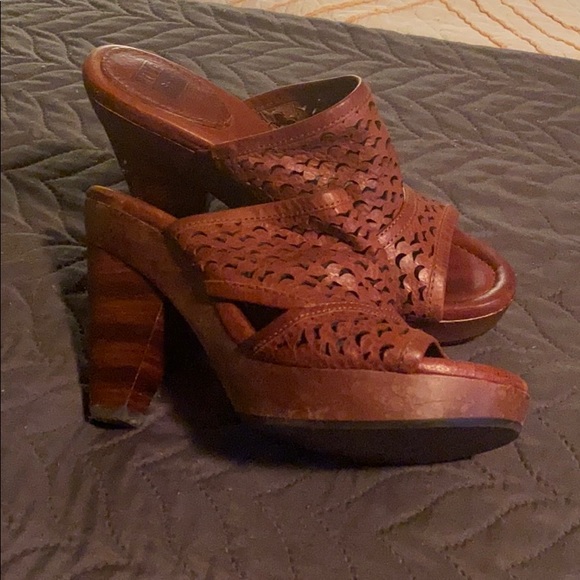 Frye heels - Picture 2 of 3